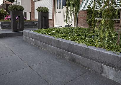 Linea block kp 15x15x60cm black