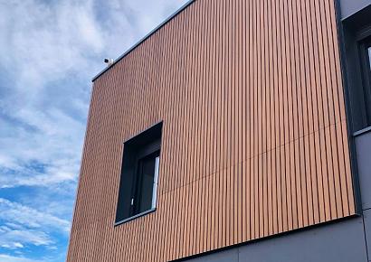 WPC WEO60 Gardenwall Teak 3,3x17x390cm (wb 14cm) Brandklasse E