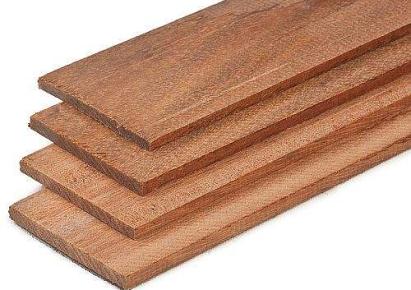 Hardhouten strip 0,6x10x400cm