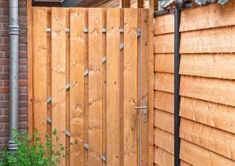 Tuindeurkozijn + aanslagligger 210x90>150cm red class