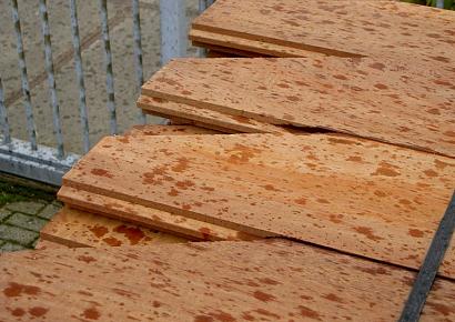 Hardhouten damwand 4cm dik vallend 400cm lang azobe