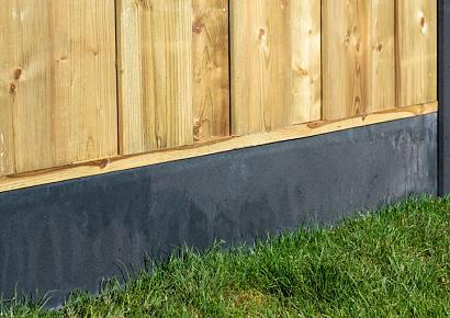 Onderplaat 3,5x24x184cm glad antraciet gecoat voor betonpaal