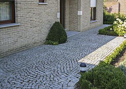 Kinderkop portugees graniet grijs 7x9cm gaasbox